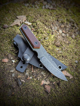 Load image into Gallery viewer, "Dart" EDC Knife #001
